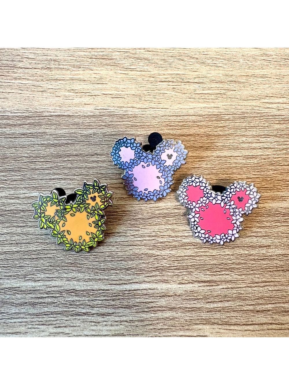 Shanghai Disney Resort Floral Wreath Trading Pin Mickey Mouse Icon 2017